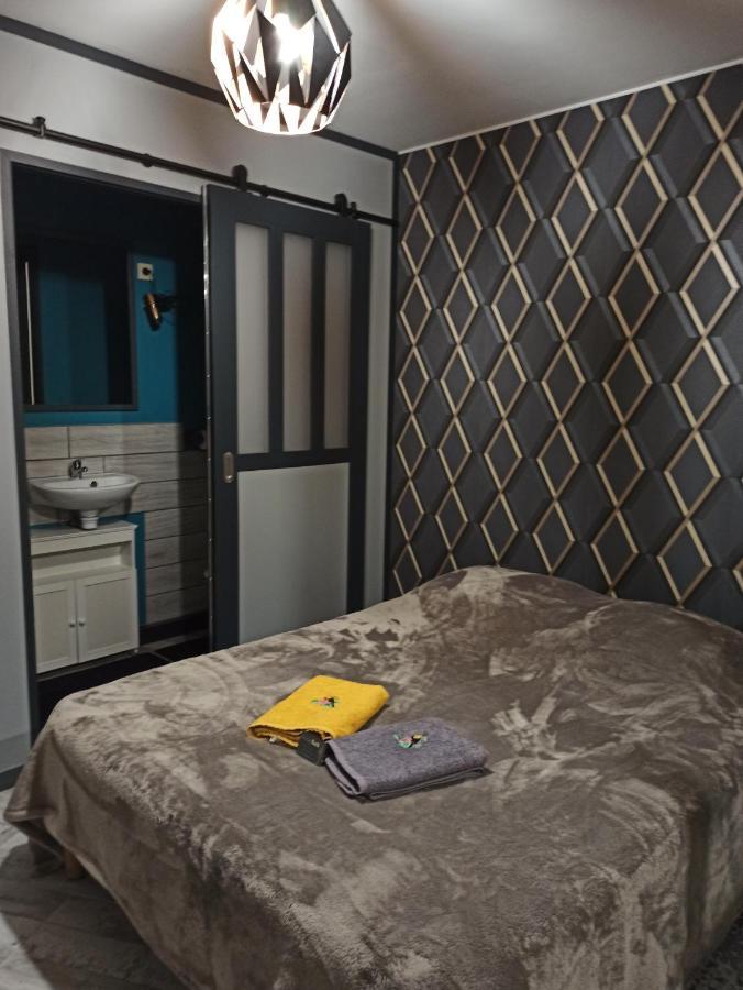Tranquillite & Independance Au Coeur De La Sologne Guest House ลามอต-เบอวรง ภายนอก รูปภาพ